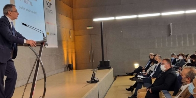 La Junta de Extremadura y Red.es presentan en Mérida el programa de ayudas "Kit Digital" para la digitalización de pymes y autónomos
